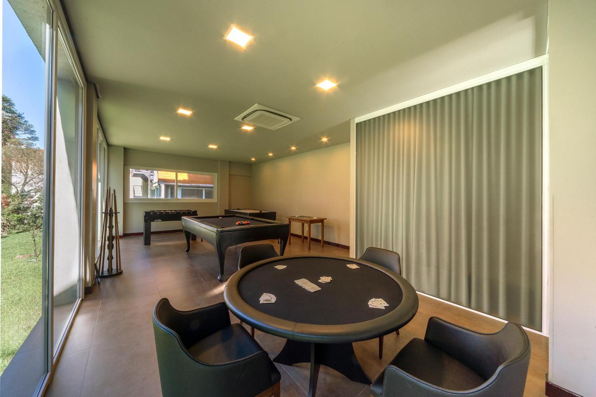 Hotel Laghetto Stilo Borges Gramado Luaran gambar A card room